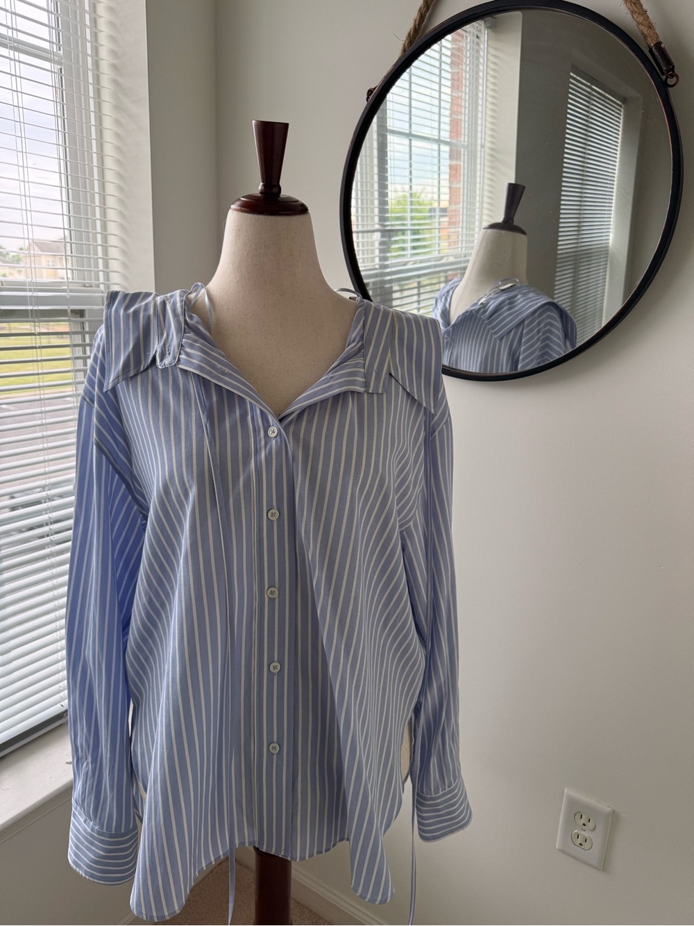 Zara Light Blue & White Vertical Stripe Button-Back Tunic/Dress - Picture 4 of 11